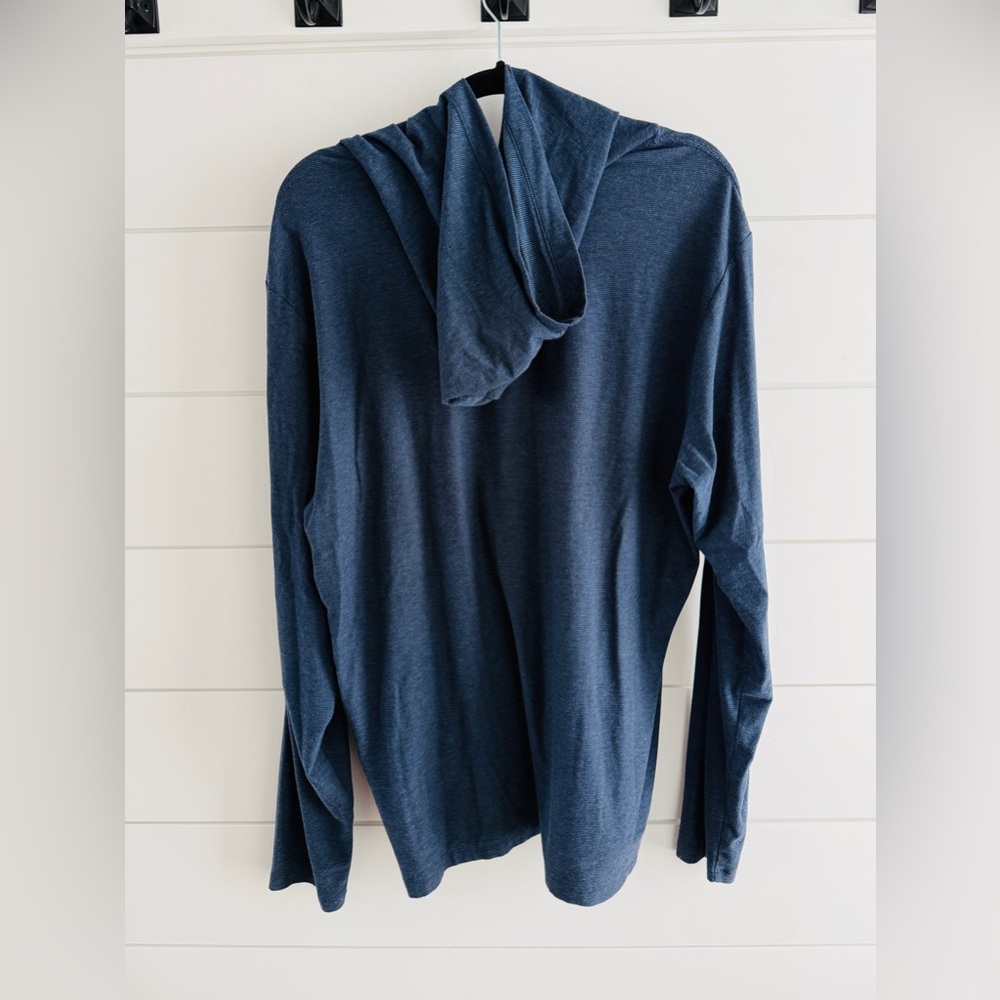 Men’s Vineyard Vines Hooded Long Sleeve Tee in Navy Blue, Size Large - Picture 2 of 6